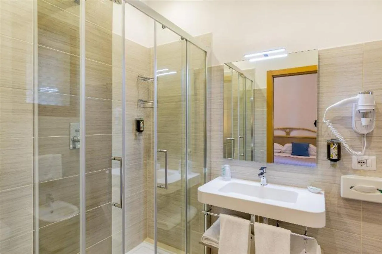 Hotel Mon Repos Baja Sardinia 4*,