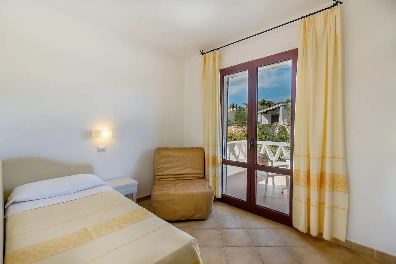 Hotel Mon Repos Baja Sardinia 4*,  Italy
