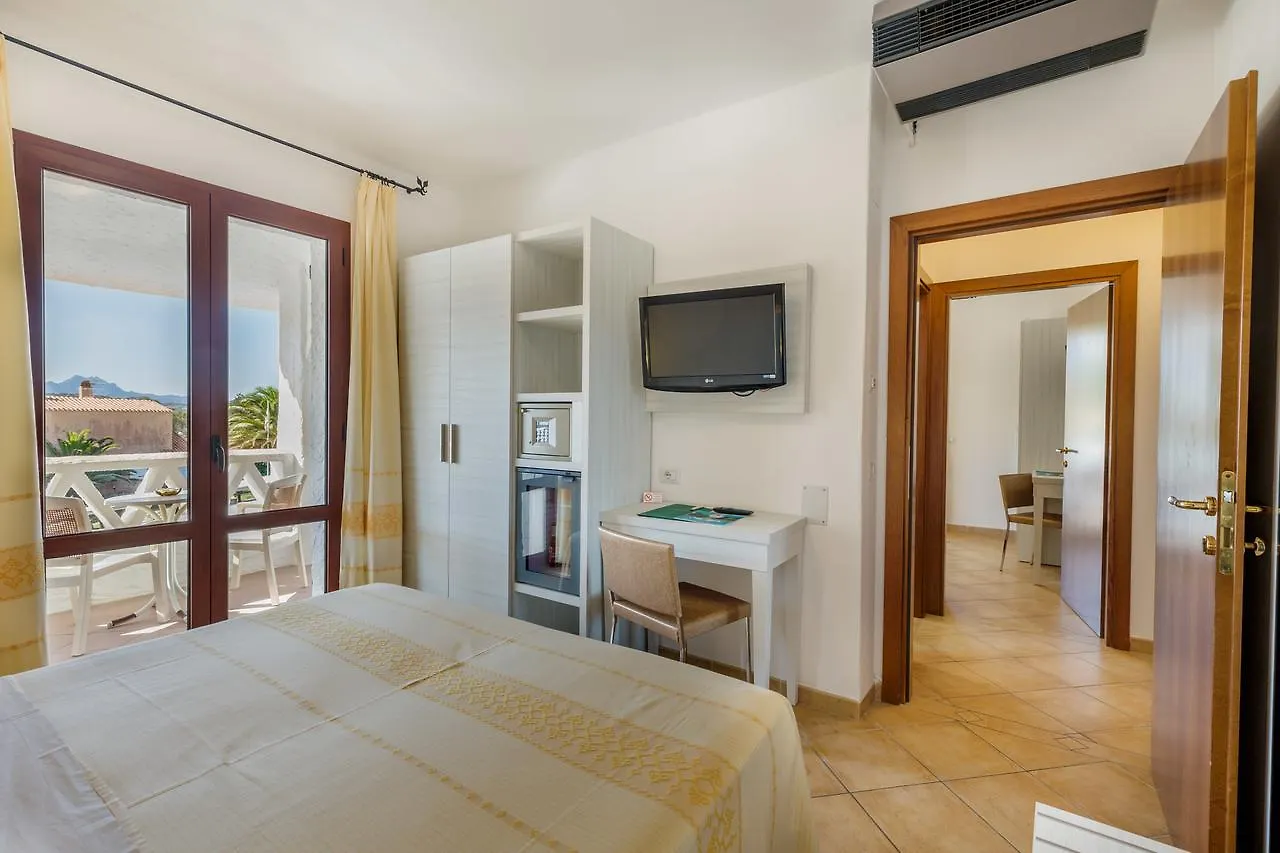 Hotel Mon Repos Baja Sardinia 4*,  Italy